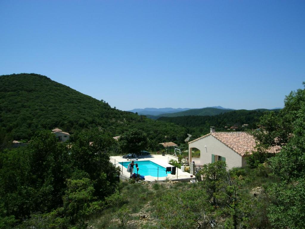 VILLA FAMILIALE, PISCINE, VUE IMPRENABLE -en été la location est de samedi à samedi- photo 2