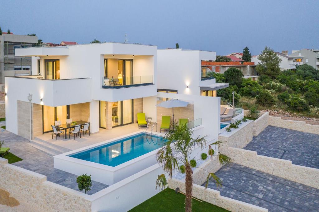 Luxury Villas Joy photo 2