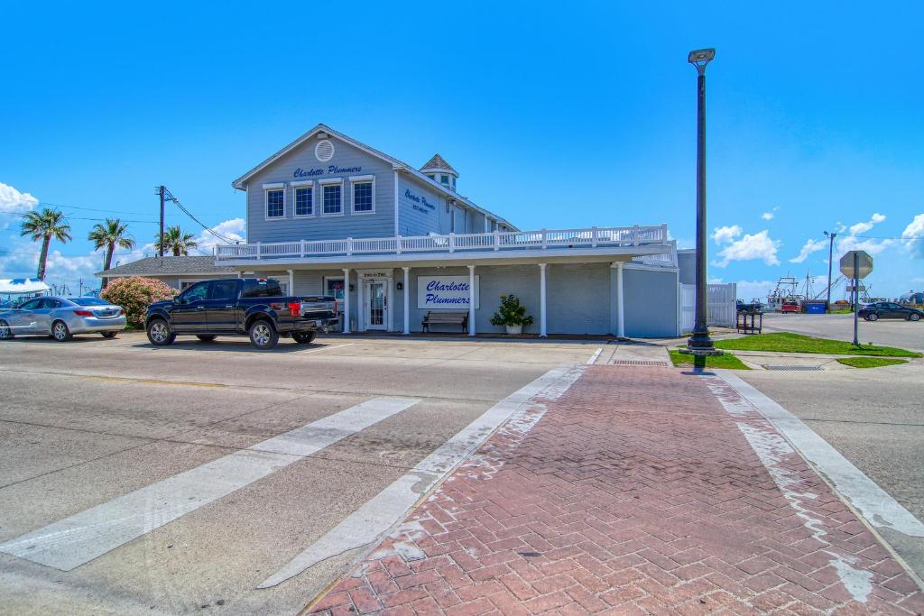 Mermaid's Landing 2 Bedroom Cottage by RedAwning image