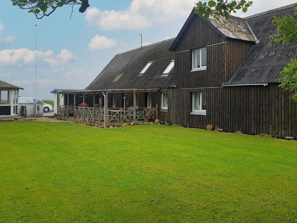 Five-Bedroom Holiday home in Vestervig 2 photo 4