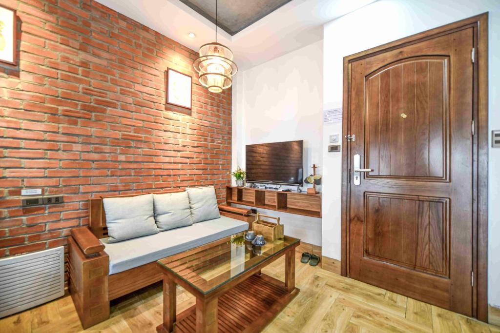 Ty House Apartment managed by Lily Home