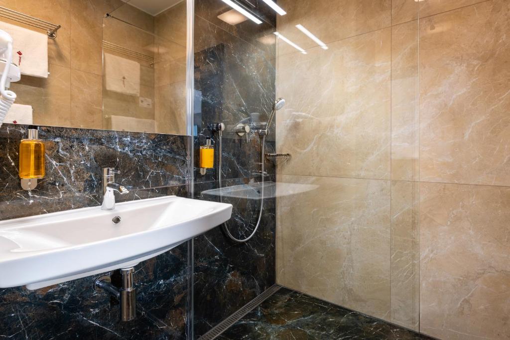 Двухместный (Двухместный номер с 1 кроватью и балконом), Hotel Satel