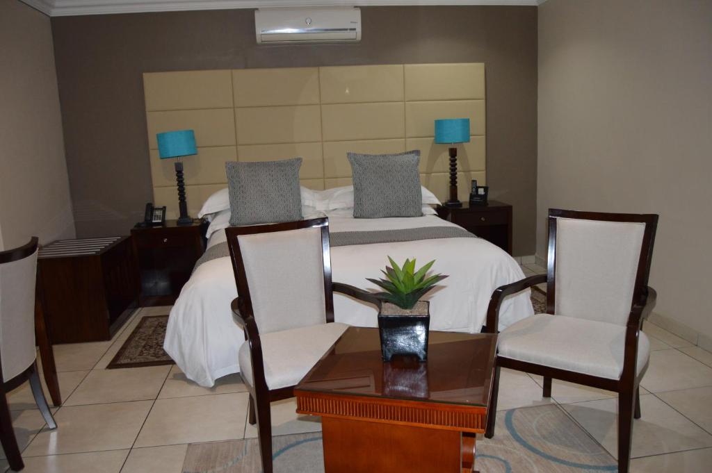 Lakeview Boutique Hotel & Conference Center photo 1