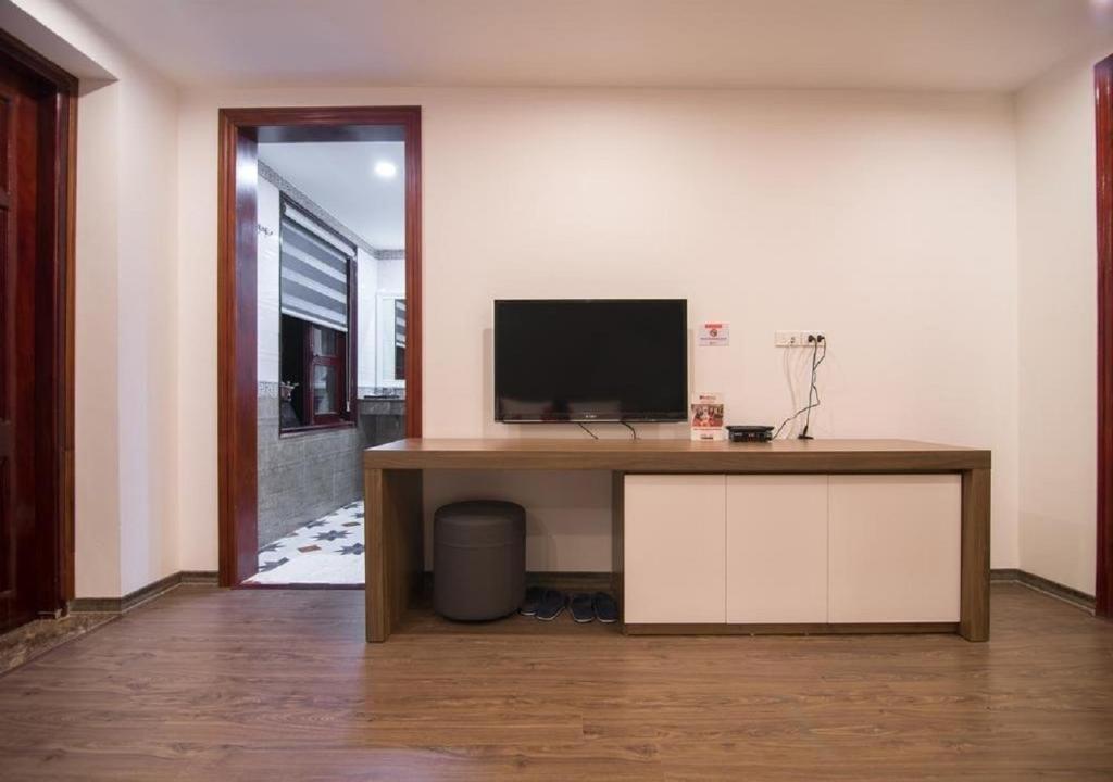 RedDoorz near Dai Hoc Su Pham