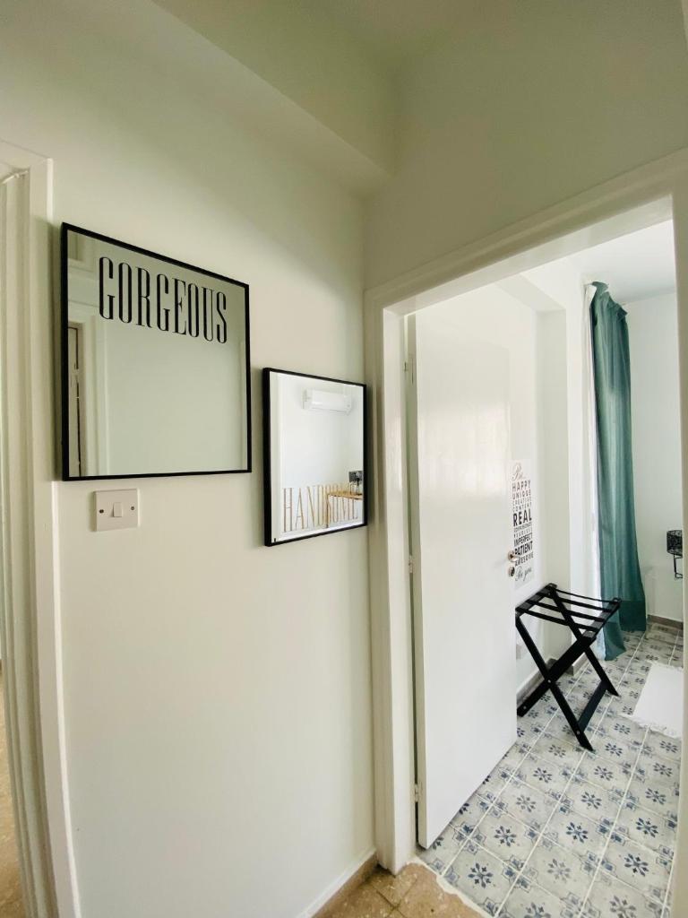 Simple One bedroom flat in Engomi photo 2