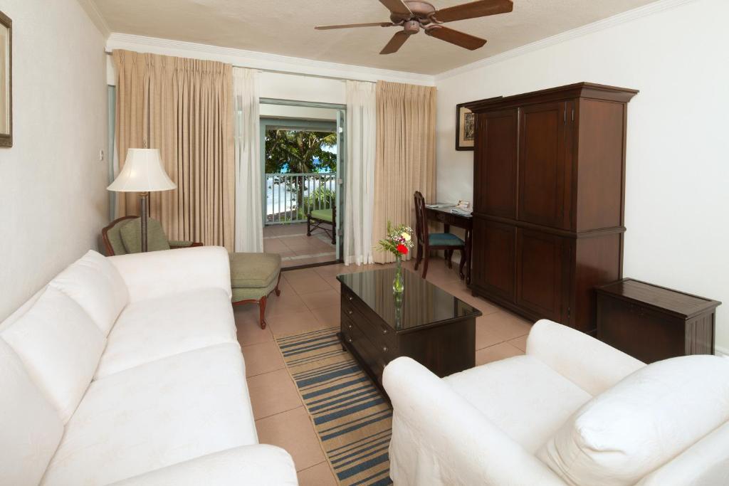 Savannah Beach Club Hotel & Spa photo 4