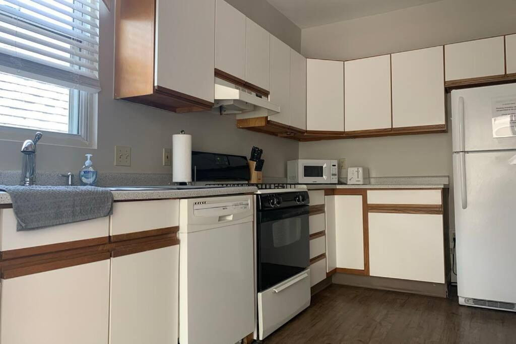 Hyde Park Getaway - Close to Square & Downtown! photo 3