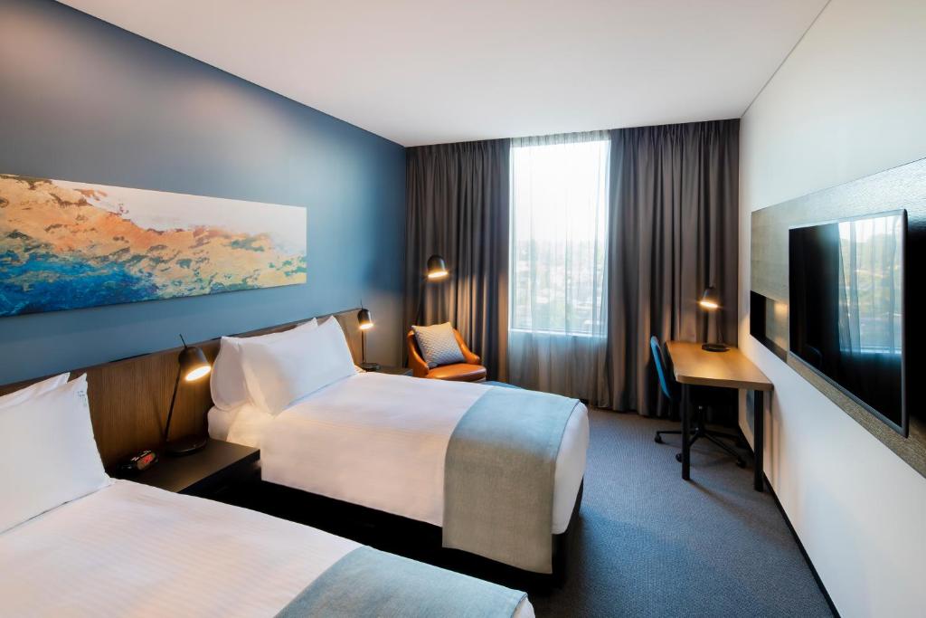 Holiday Inn Sydney St Marys, an IHG Hotel photo 3