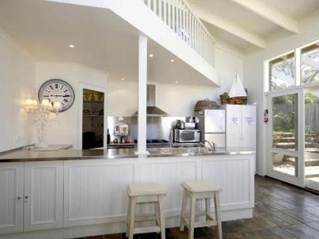 Barnett Place 6 photo 1
