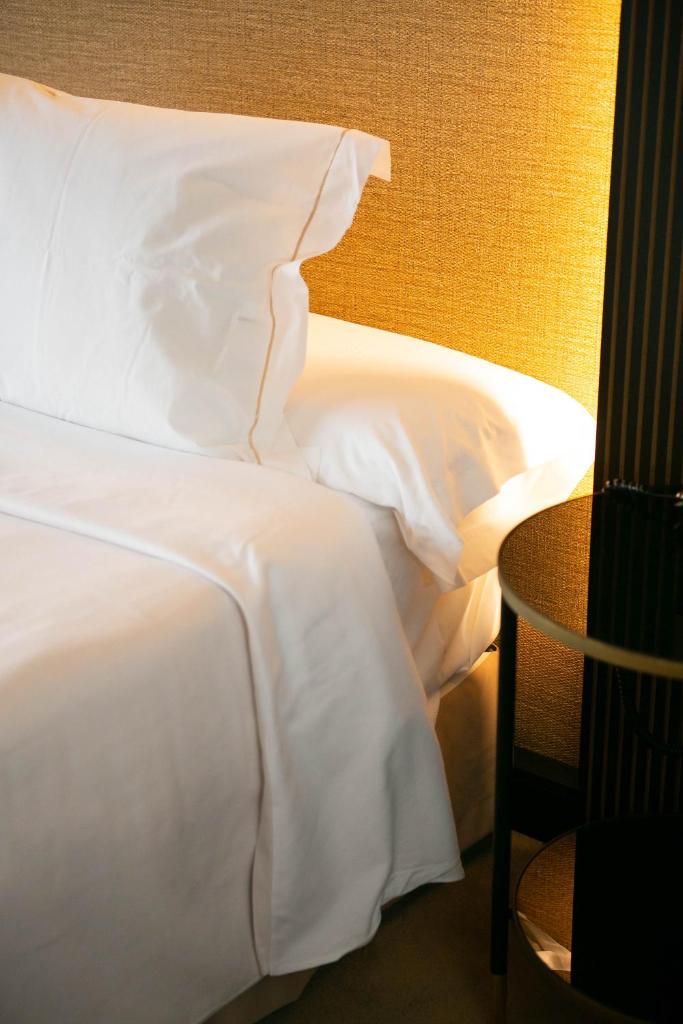 Hotel Sercotel Ciudad de Oviedo - Tap to explore photos