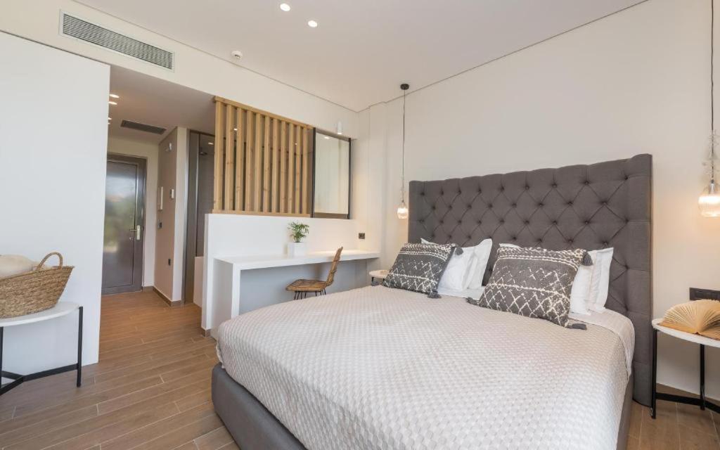Eptanisos Beachfront Suites Zante photo 3