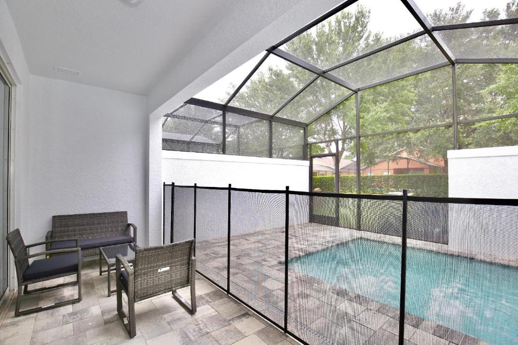 High Luxury 3 Bedroomloft Townhouse In Hidden Forest, With Private Pool! image