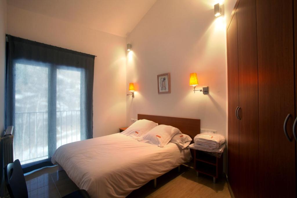{
  "en-gb": "Apartaments Turístics Prat de Les Mines"
} photo 1