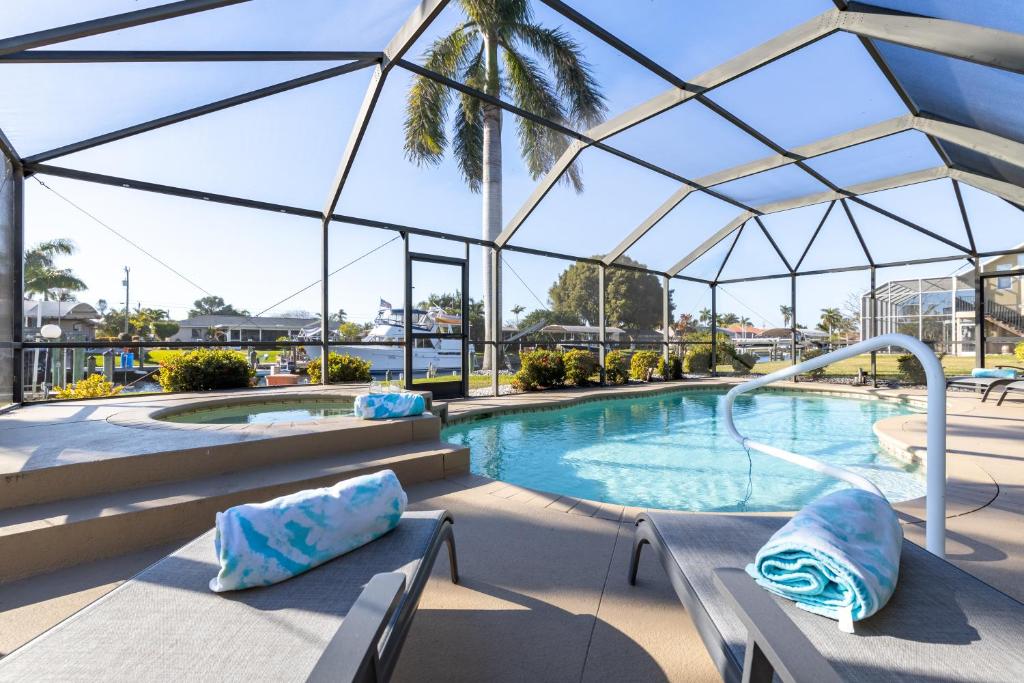 Sea Glass Cottage -Cape Coral - Roelens Vacations image