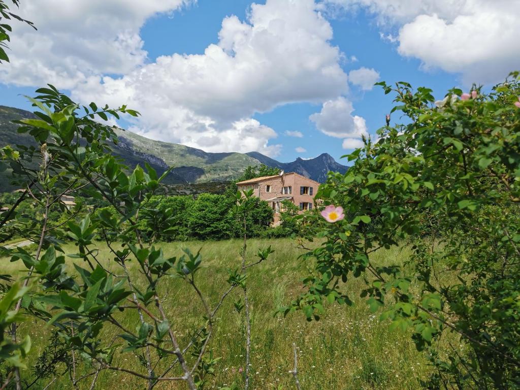 La Peyregoune, logement en pleine nature et table d'hôtes photo 2