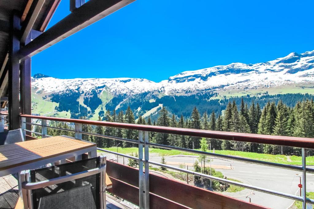 Private penthouse 2-bed Apartment, ski in and out in 5* Flaine Residence photo 3