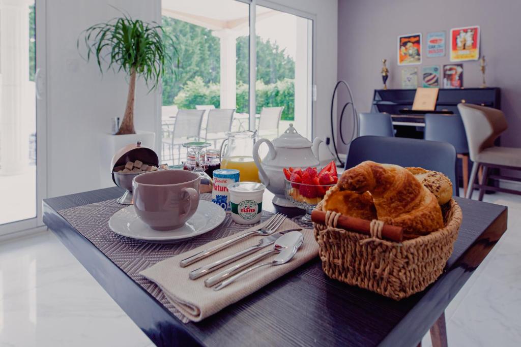 VILLA DES CHENES photo 4