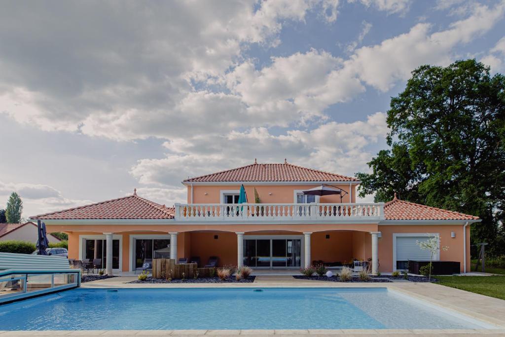 VILLA DES CHENES photo 1