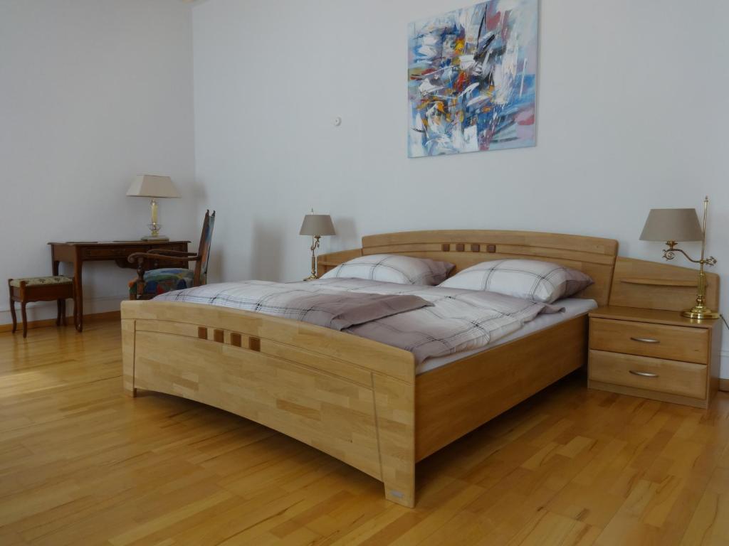 Du Russel Suite photo 1