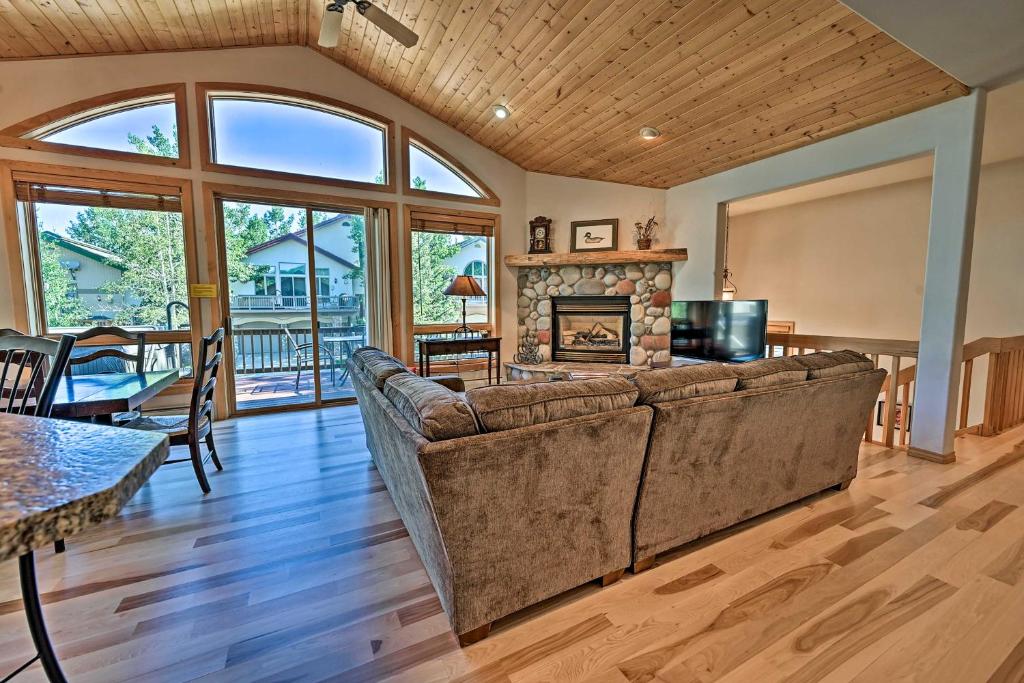 Mountain Home with Decks, Walk to Gondola photo 2