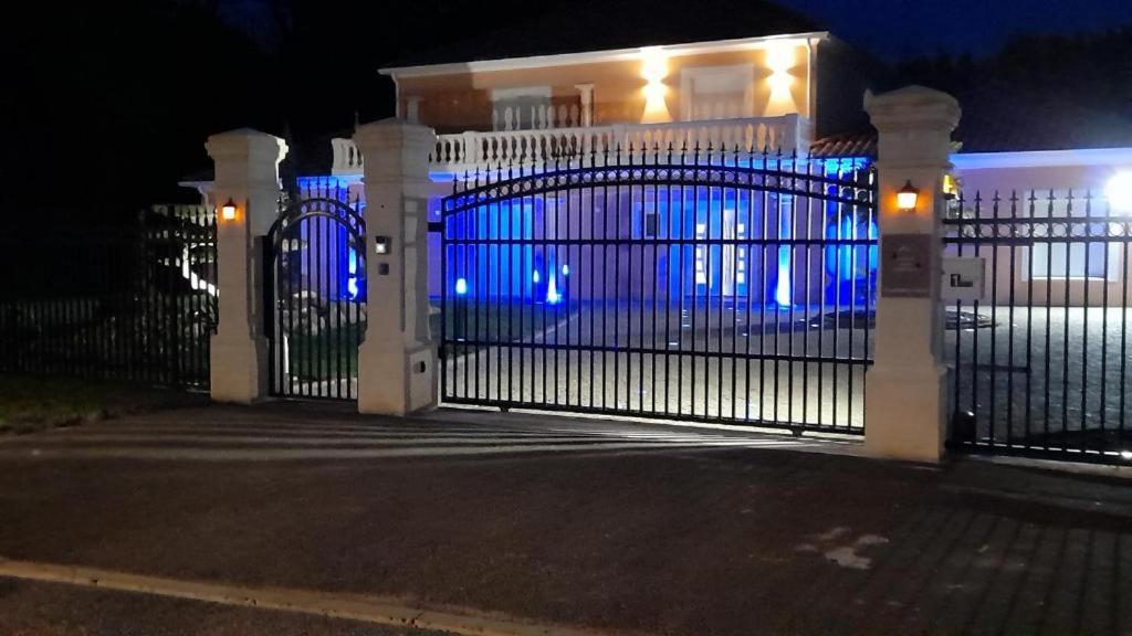 VILLA DES CHENES photo 3