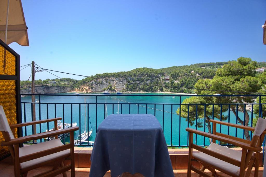 Kavos Hotel