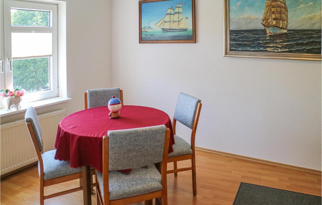 Awesome Apartment In Warnemnde With 2 Bedrooms photo 4