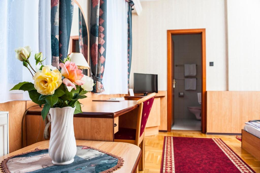 Трехместный (Трехместный номер), Beatrix Hotel