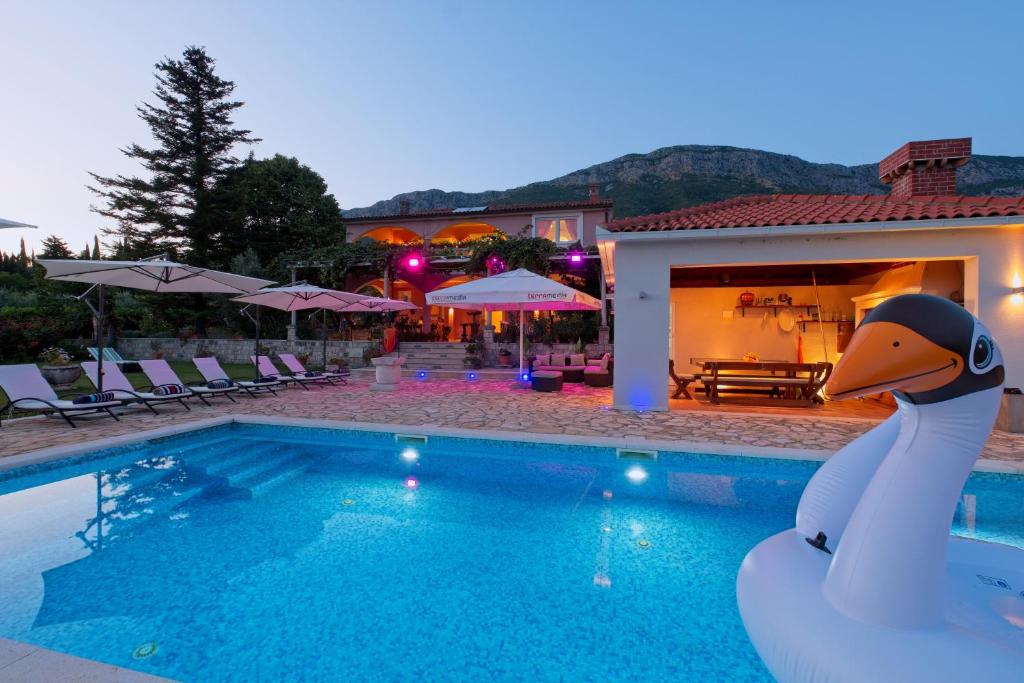 Villa Thousand Roses photo 4