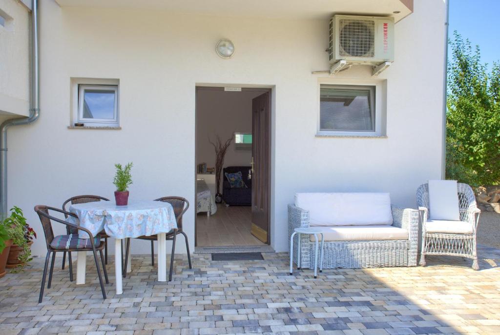 Apartment Nena photo 3