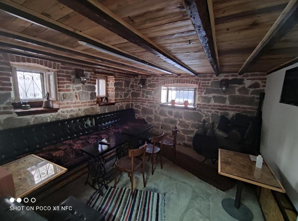 Guest House Antika photo 4