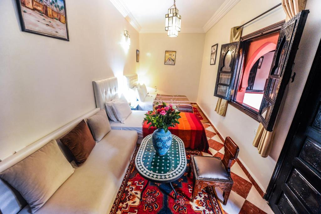 Трехместный (Стандартный трехместный номер «Жасмин»), Riad Errabii