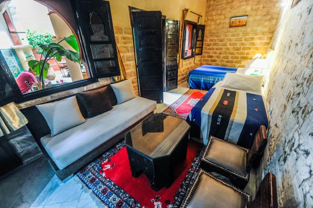 Трехместный (Трехместный номер «Олива»), Riad Errabii