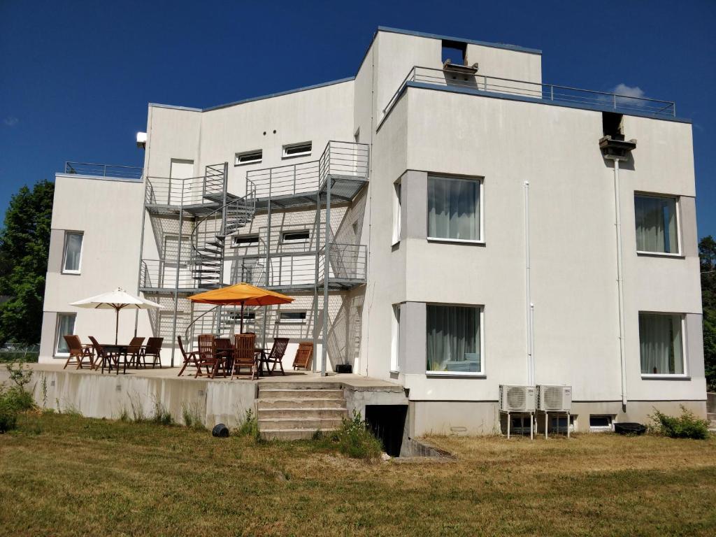 Laheveere Villa photo 4