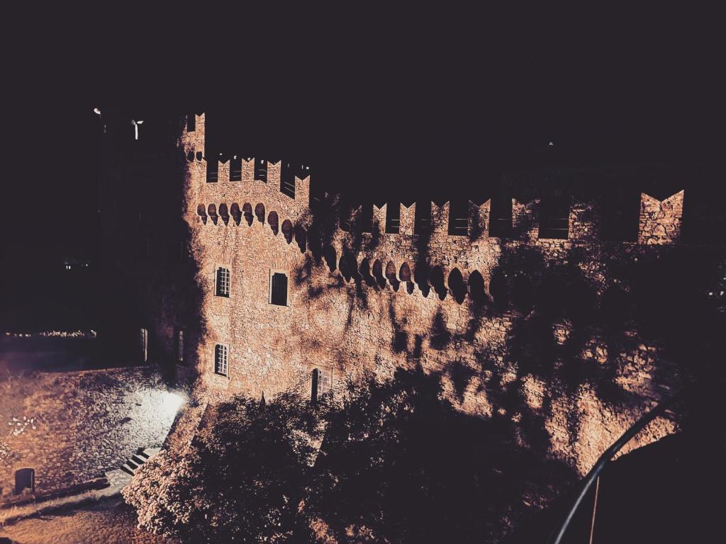 Castello Malaspina di Fosdinovo photo 4