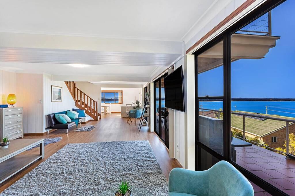 Pacific Waters - Unbeatable Views of Port Stephens photo 3