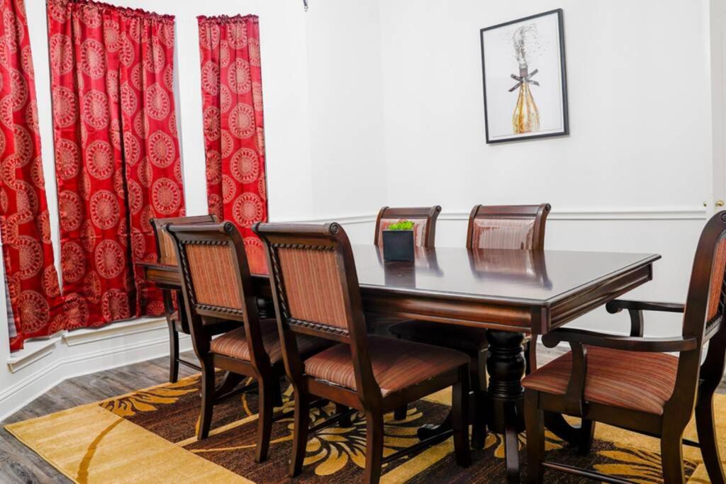 Remodeled luxury with Proximity photo 4