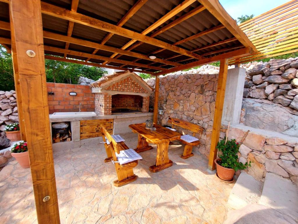 House for rent photo 3