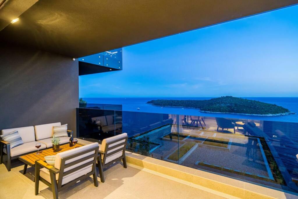 New&Luxury 5* with an Amazing View - Pure Apartment photo 3