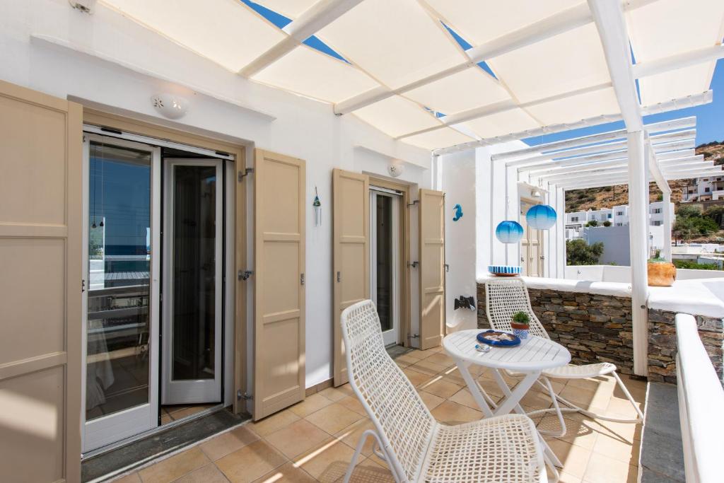 Miles Away Sifnos - Beachfront House photo 3