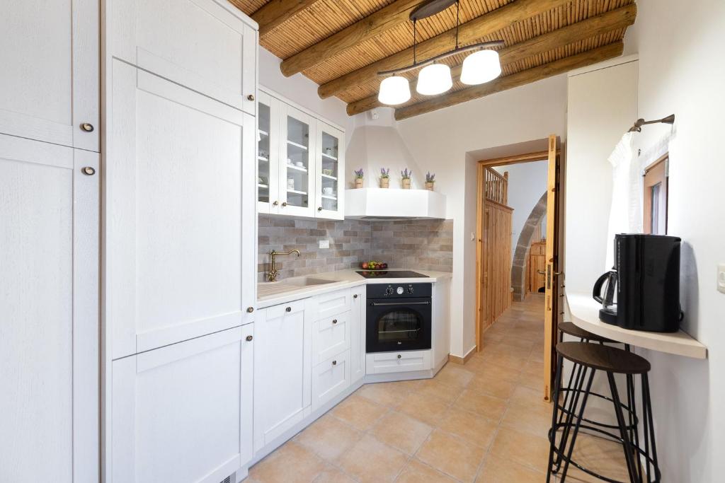 Traditional House Leventis photo 2