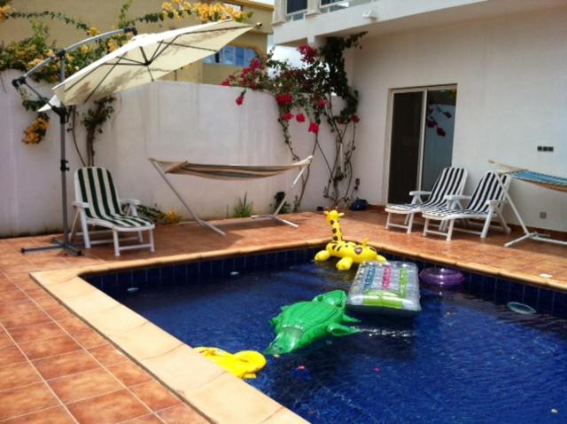 Villa à Thiès avec piscine à 15mn de l'aéroport photo 3