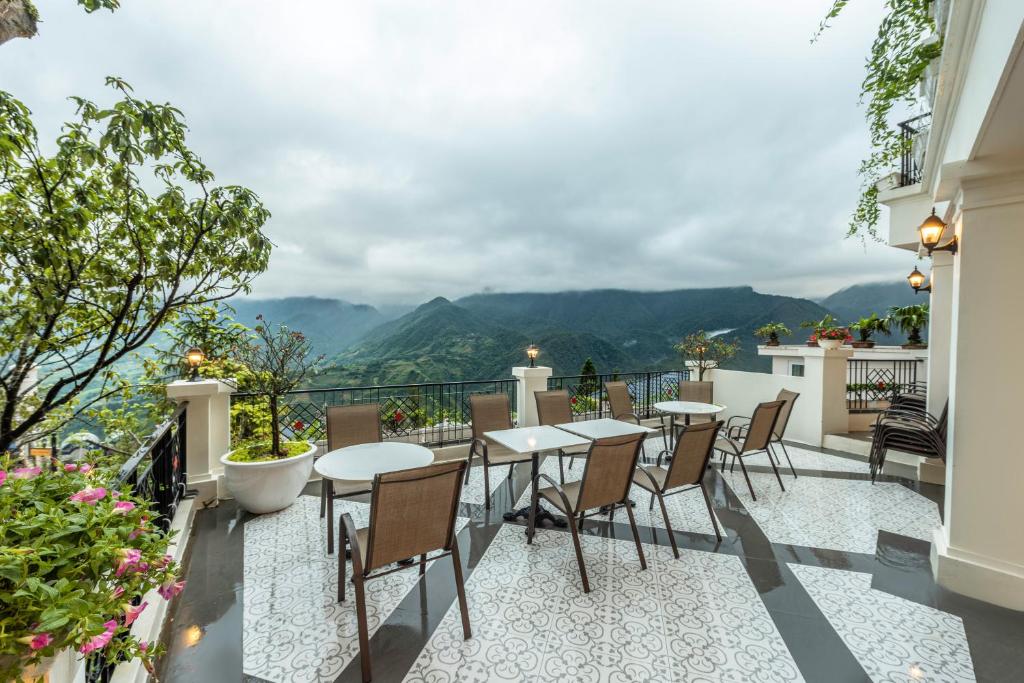 Cat Cat Galerie d’Art