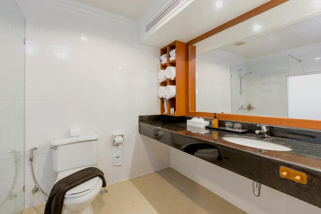 Двухместный (Королевский номер-студио с доступом к бассейну), Sunwing Bangtao Beach