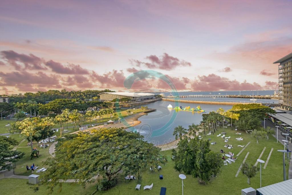 ZEN PENINSULA - Darwin's Prestigious WaterFront Retreat photo 1