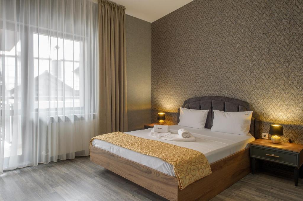 Luxury 2-bedroom apartment by Studenets Center photo 2
