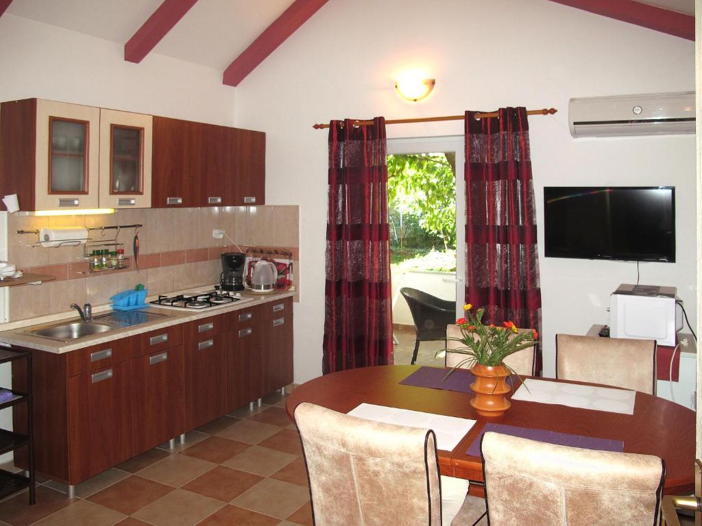 Holiday Home Catarina 1 - ZAD113 by Interhome photo 3