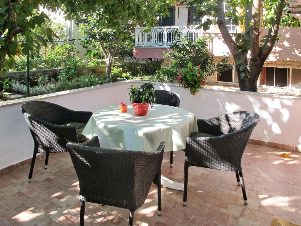Holiday Home Catarina 1 - ZAD113 by Interhome photo 2