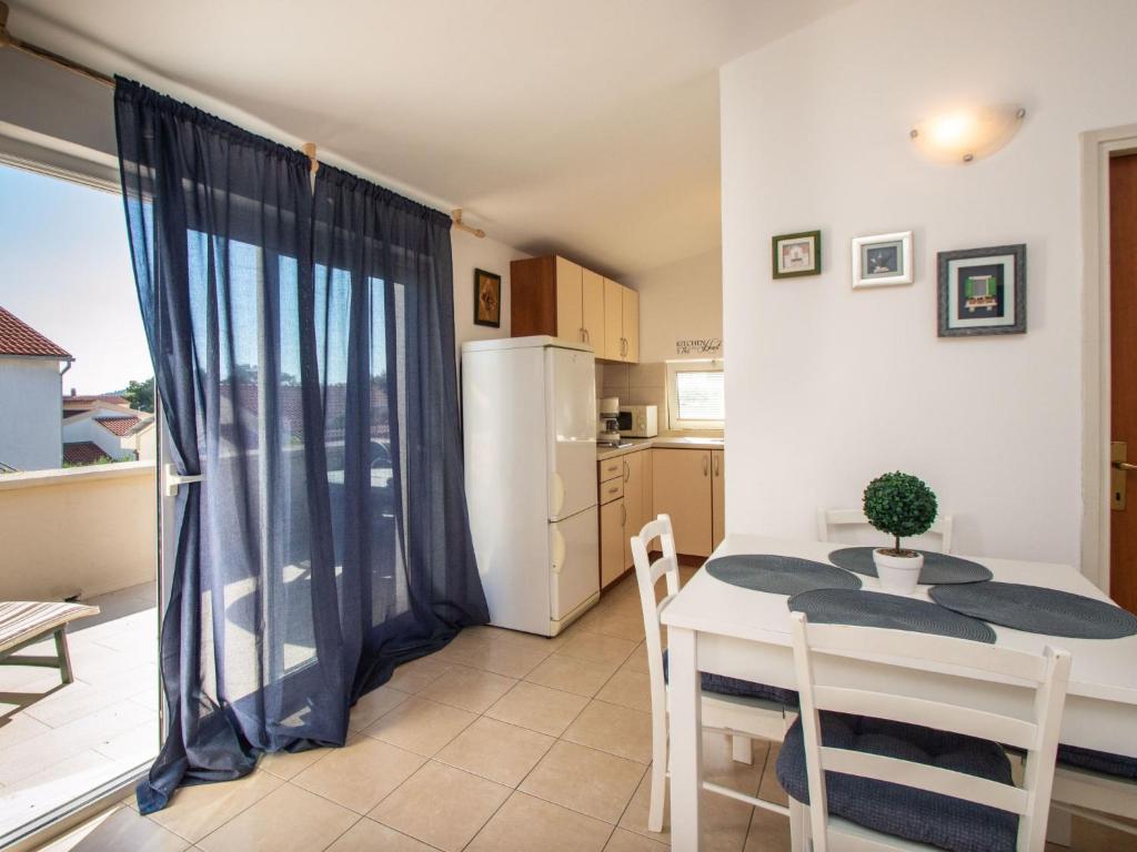 Apartment Lastavica-1 photo 4