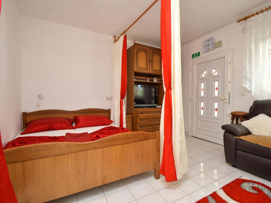 Apartment Amadea-2 by Interhome photo 4